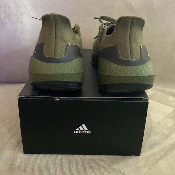 Adidas Ultraboost 21 - Picture 4 of 8